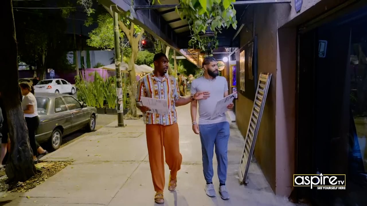 The Harlem Globetrotters: Secrets of the City - Globetrotters Dance Off