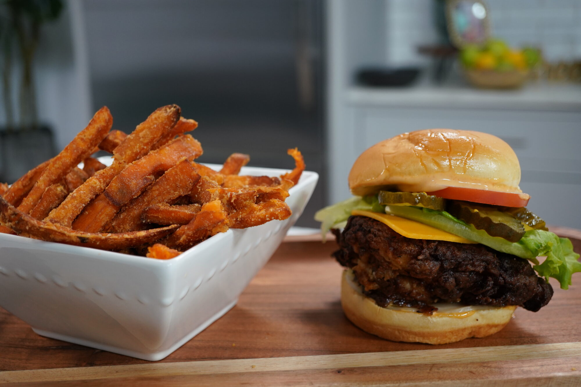 Yo-Yo's Fried Chicken Sandwich